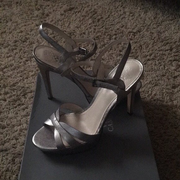 Heels 👠 - Picture 3 of 5